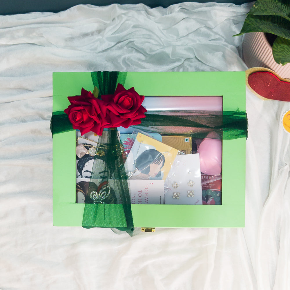 Trunk Gift Hamper for Her