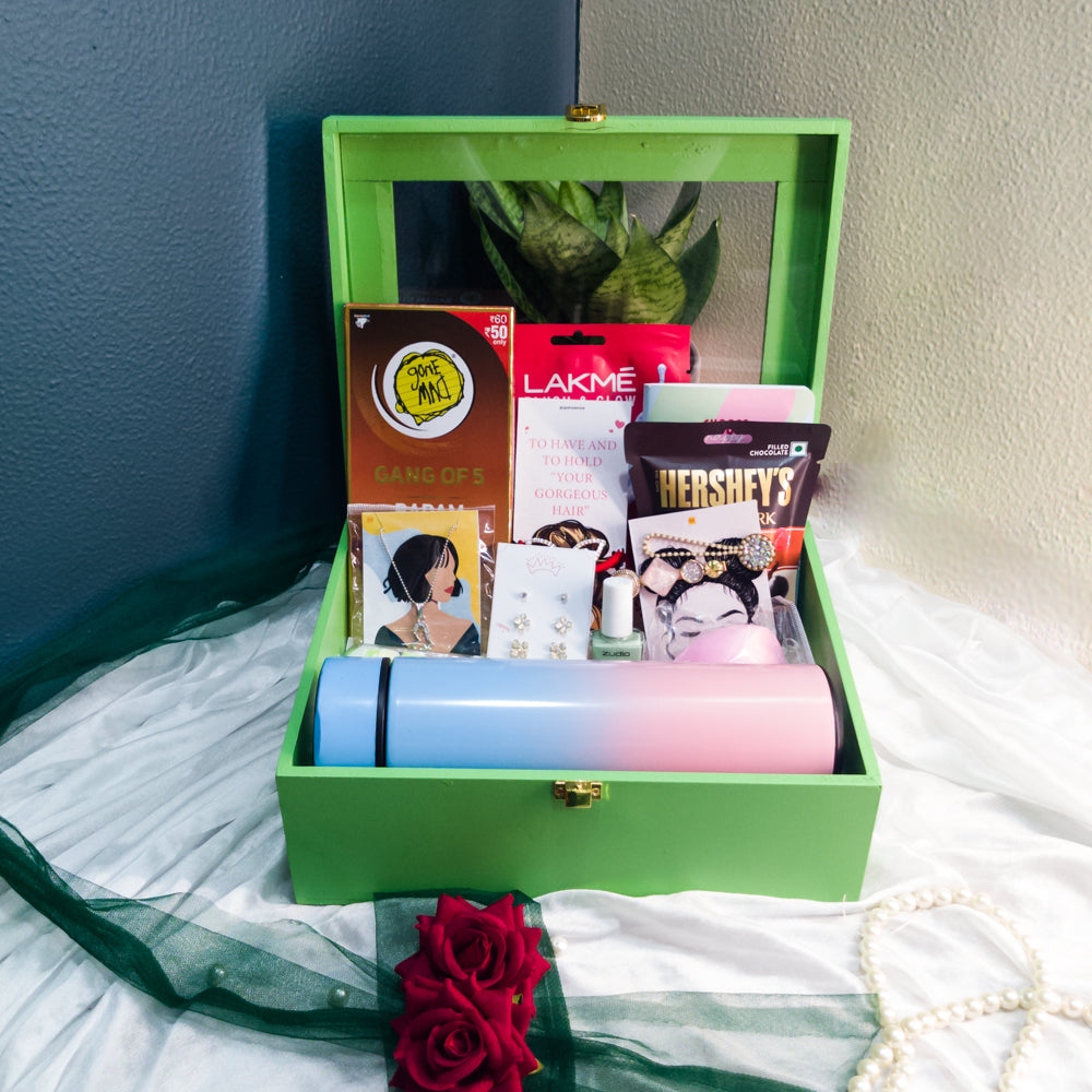 Trunk Gift Hamper for Her