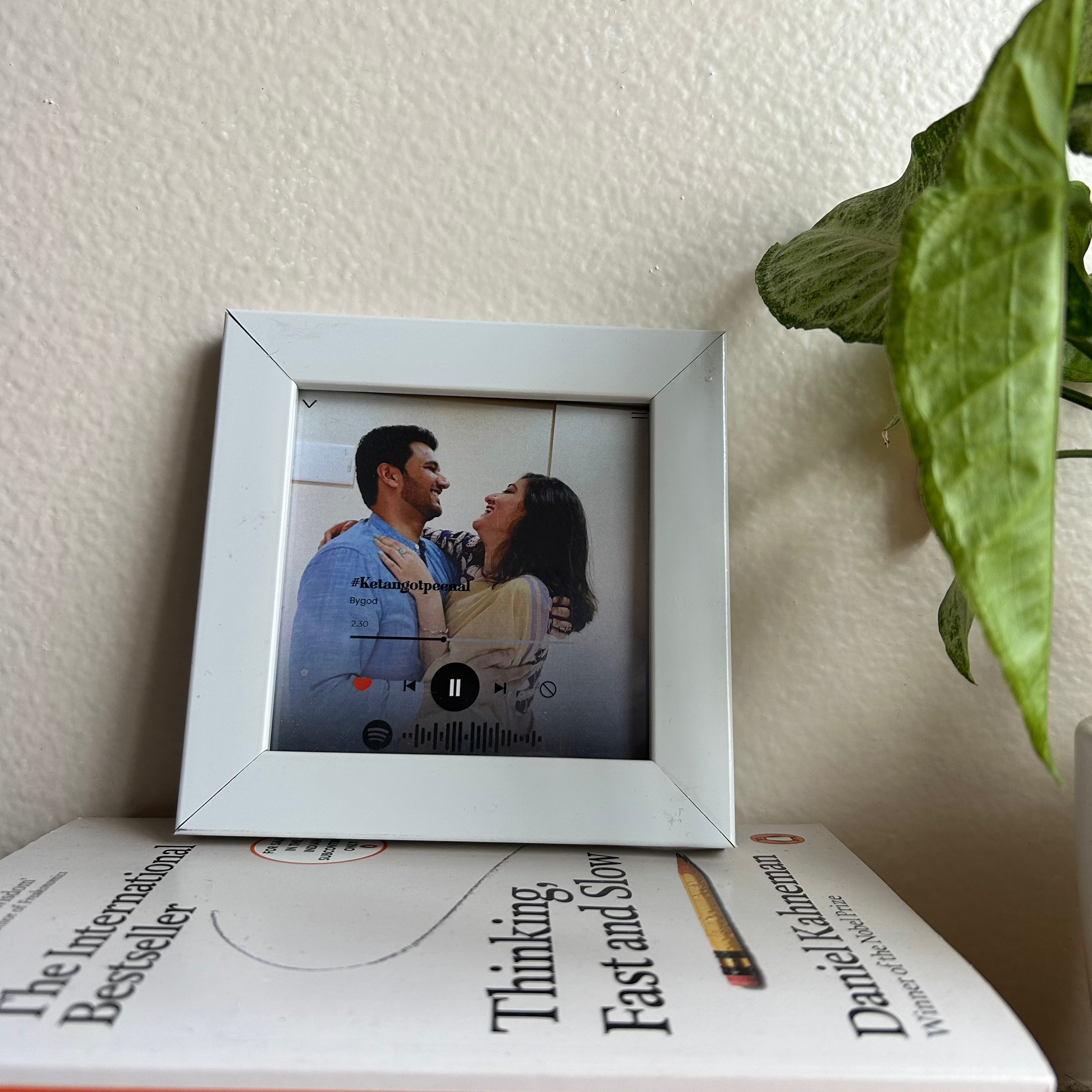 Pookie Frame with spotify