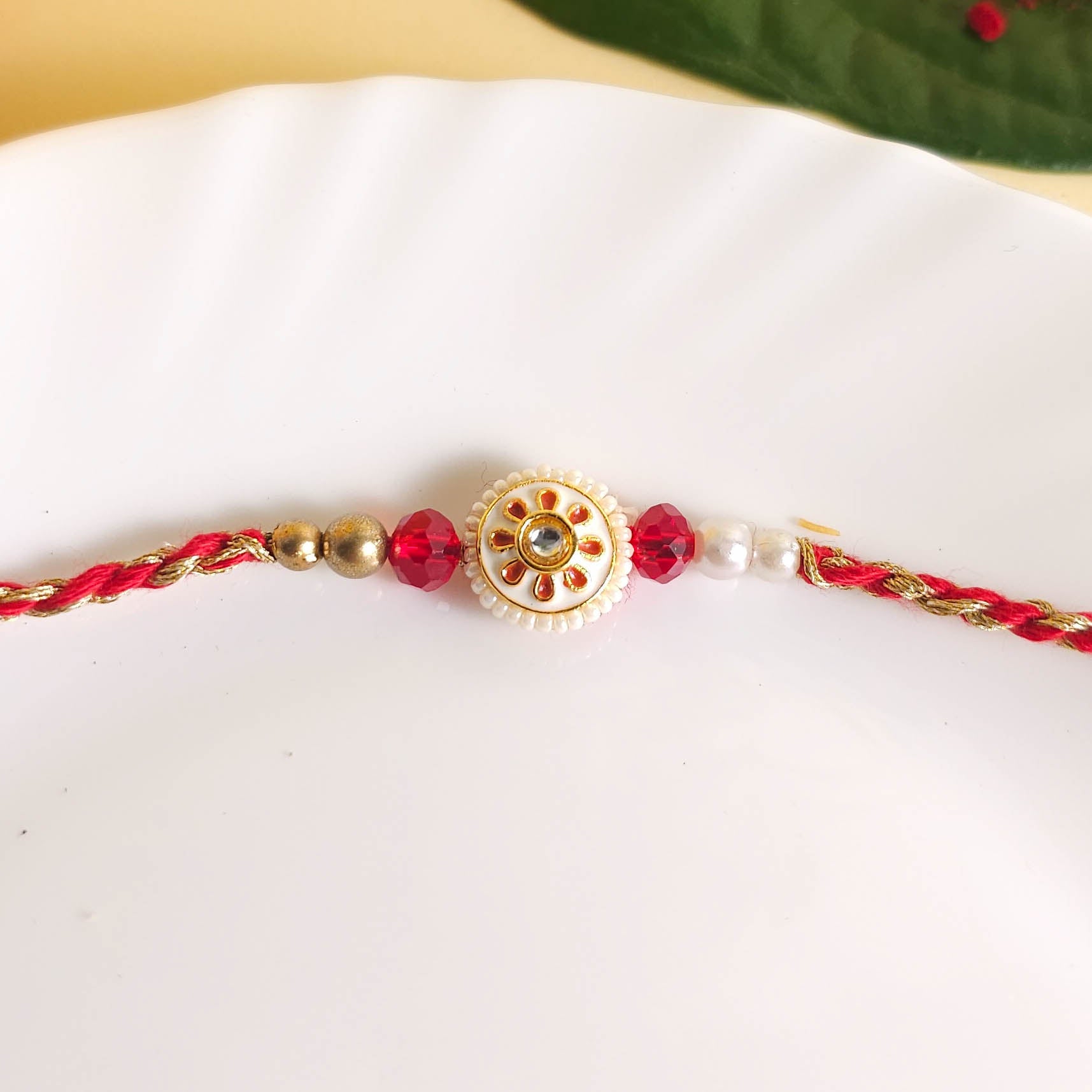 Kundan Peal Rakhi