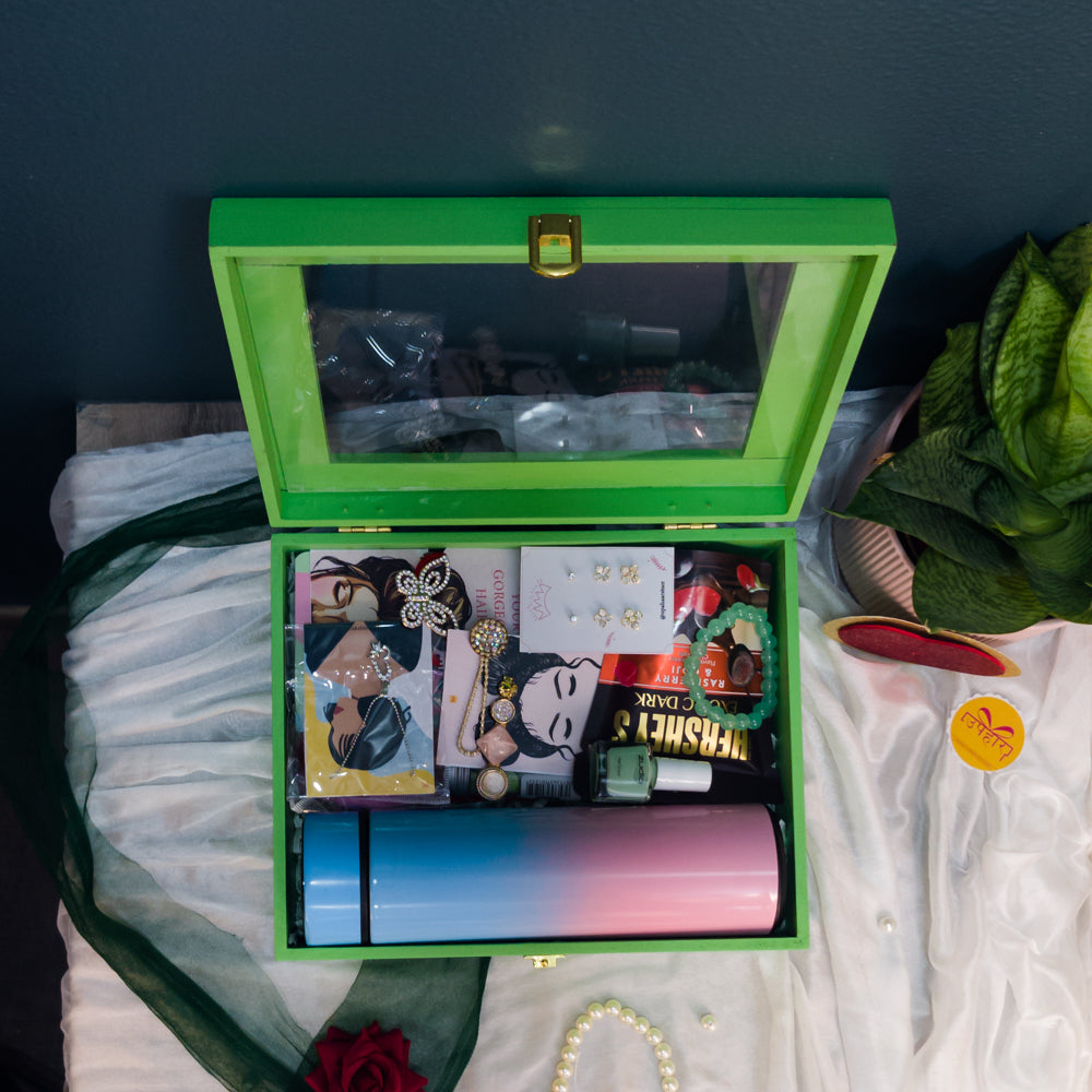 Trunk Gift Hamper for Her