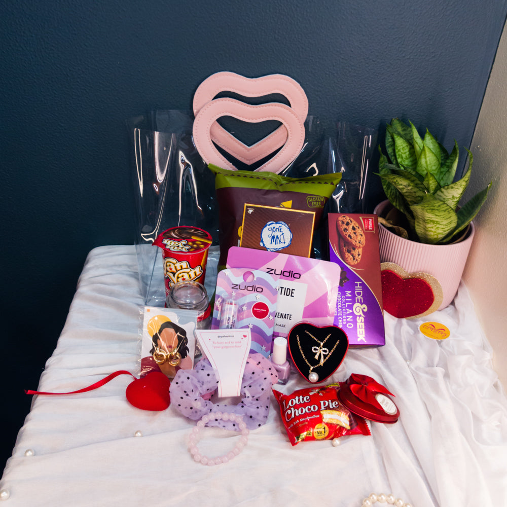 Heart Handbag Hamper