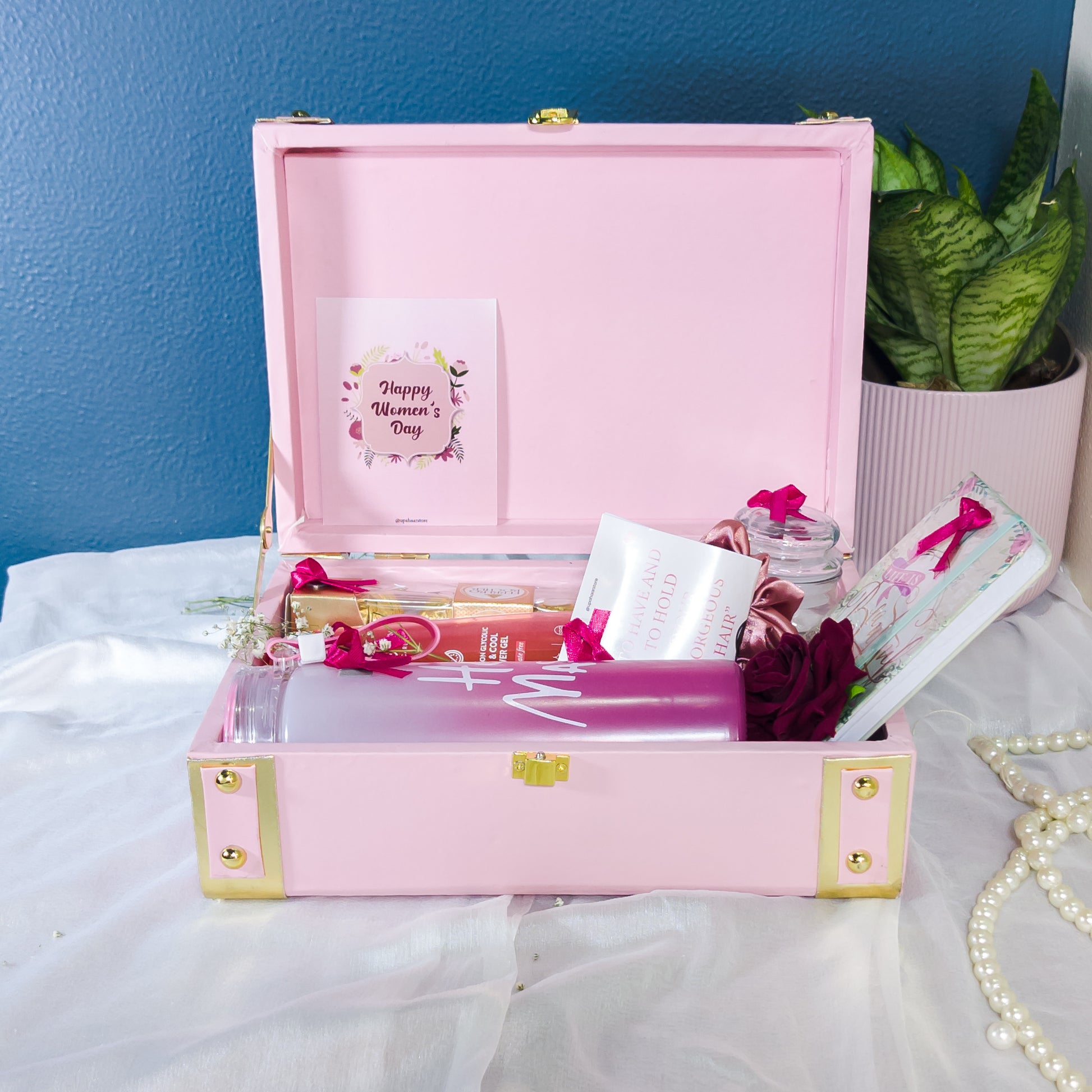 Hello Master Hamper Box