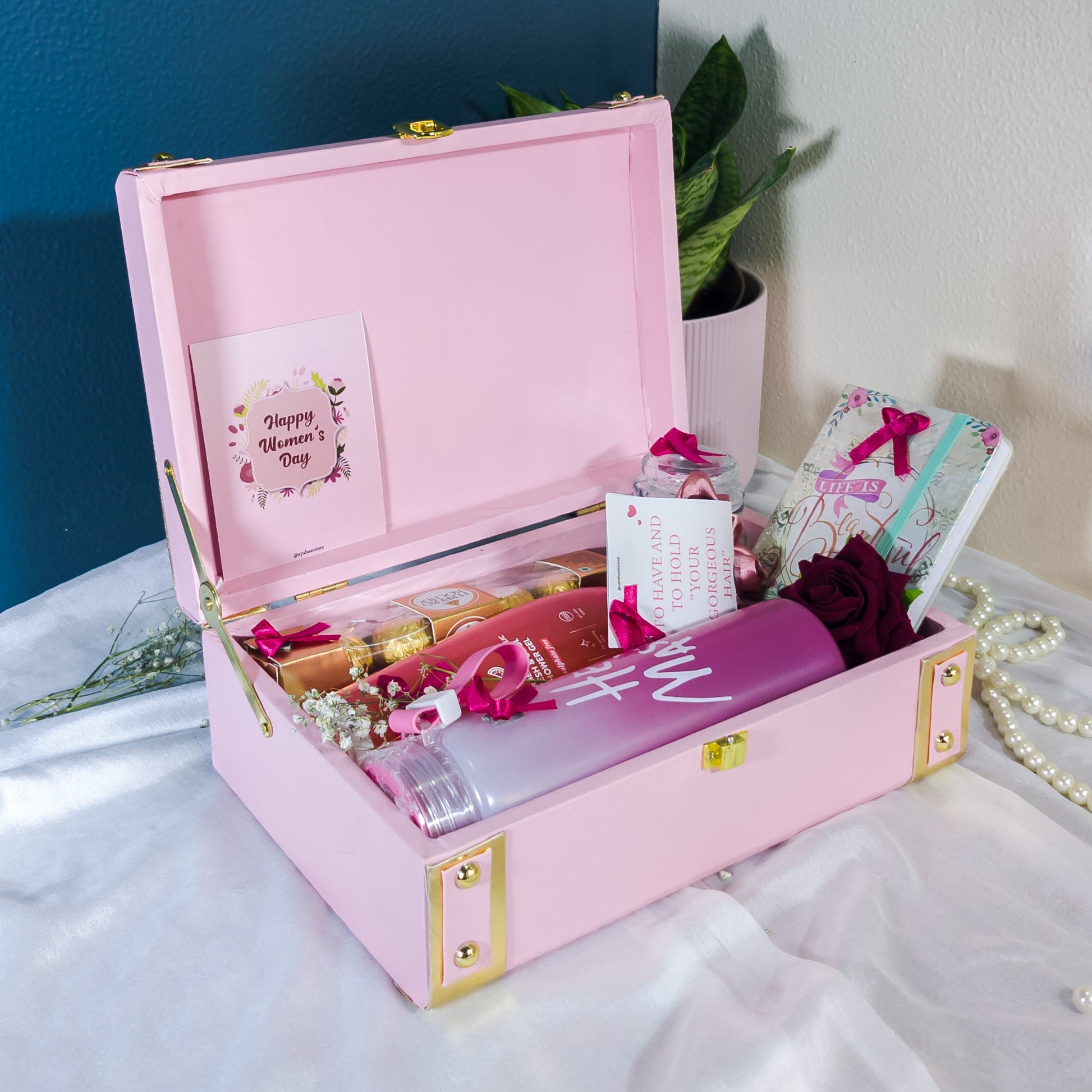 Hello Master Hamper Box