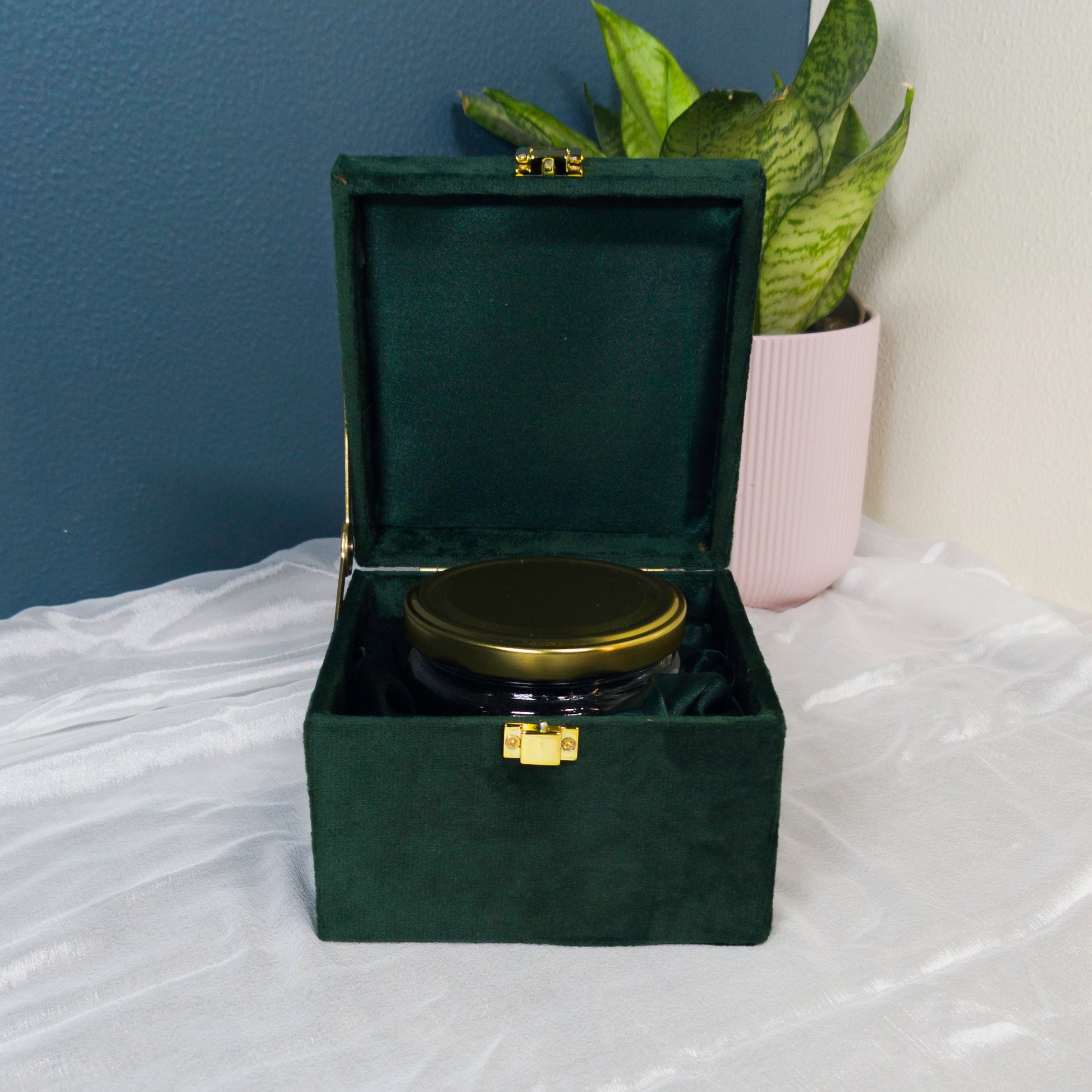 Green Velvet Box - 1 Jar