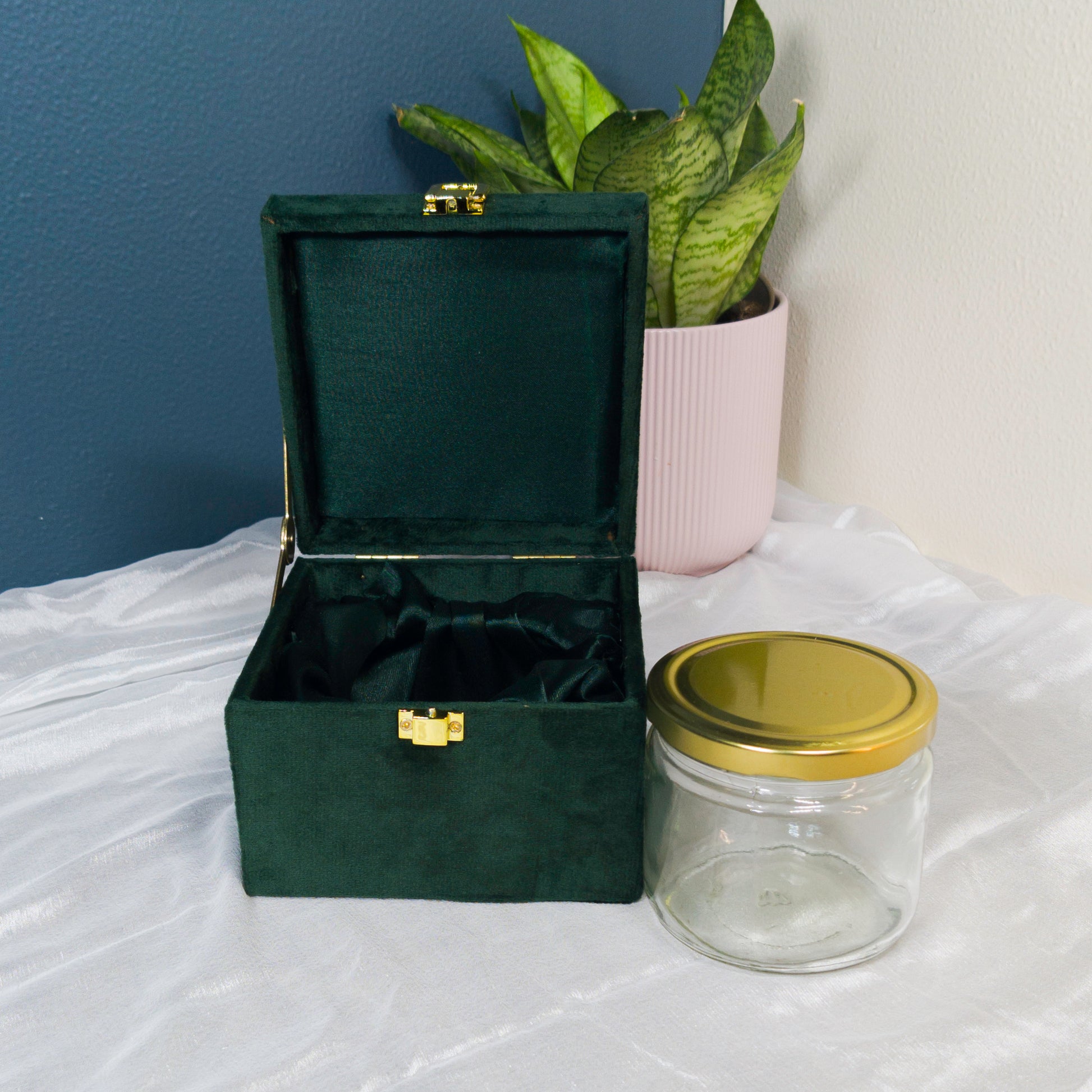 Green Velvet Box - 1 Jar
